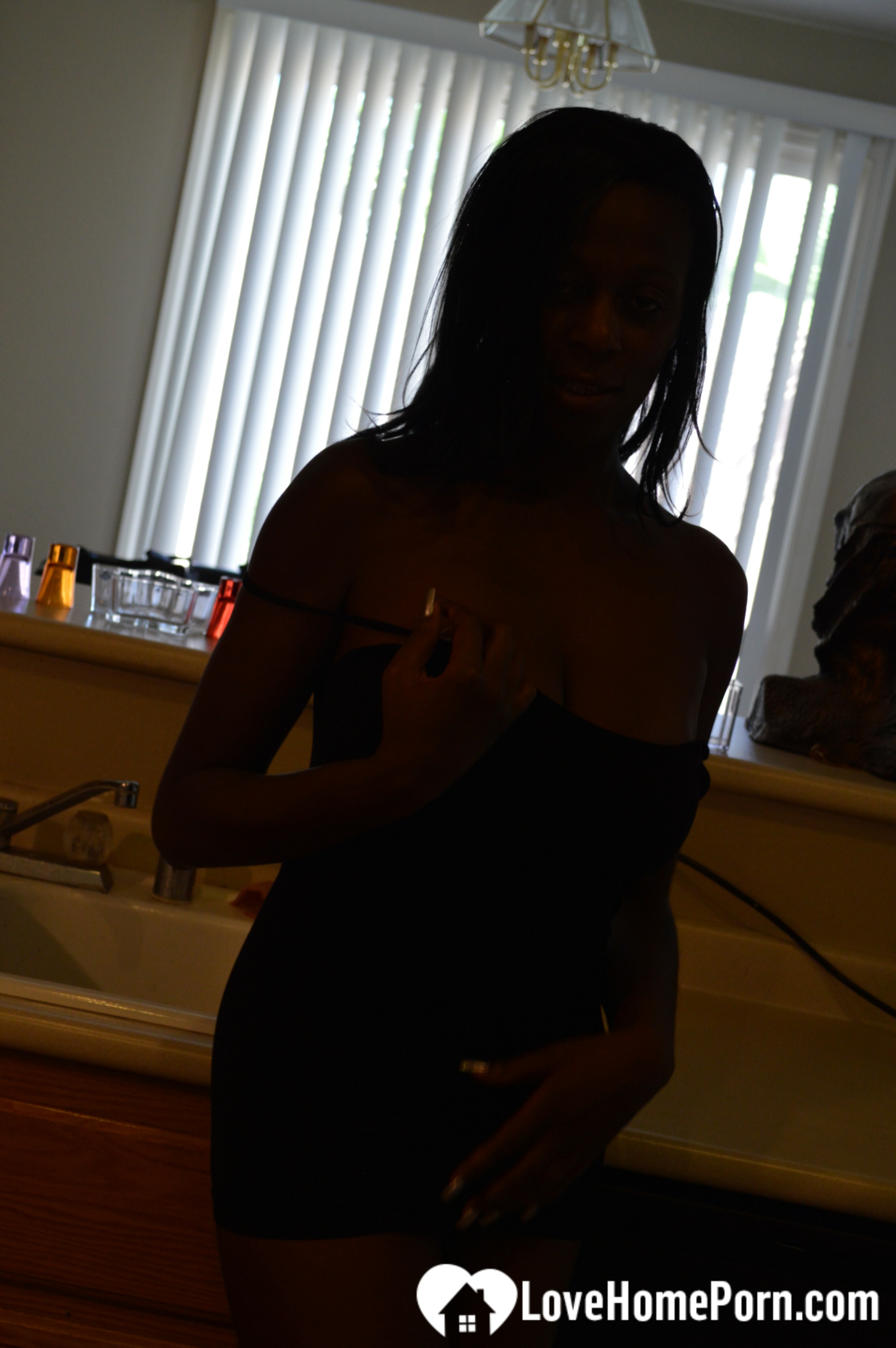 Ebony woman shows off both sides of her — 22