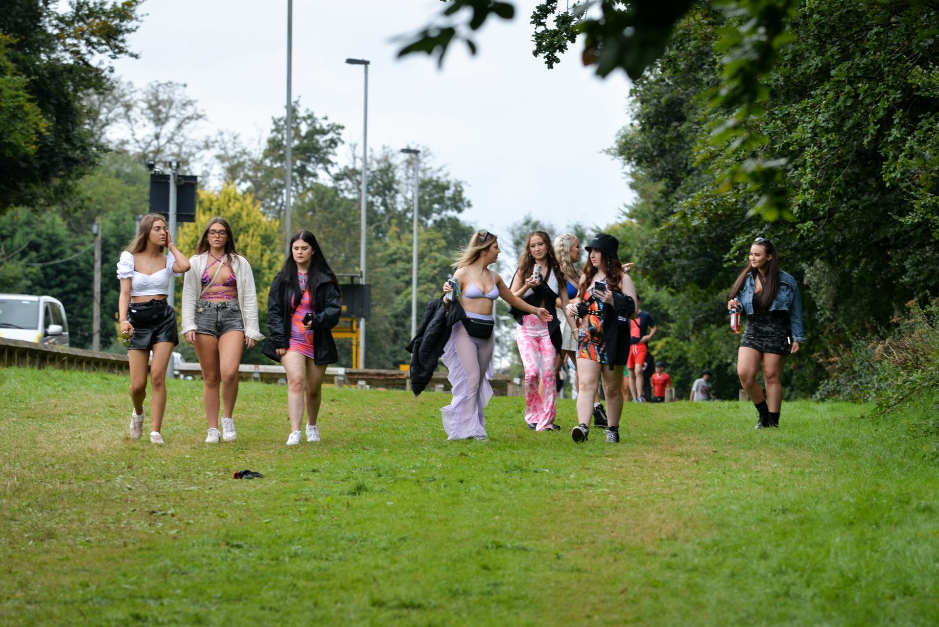 Parklife slags make my tiny dick hard — 29
