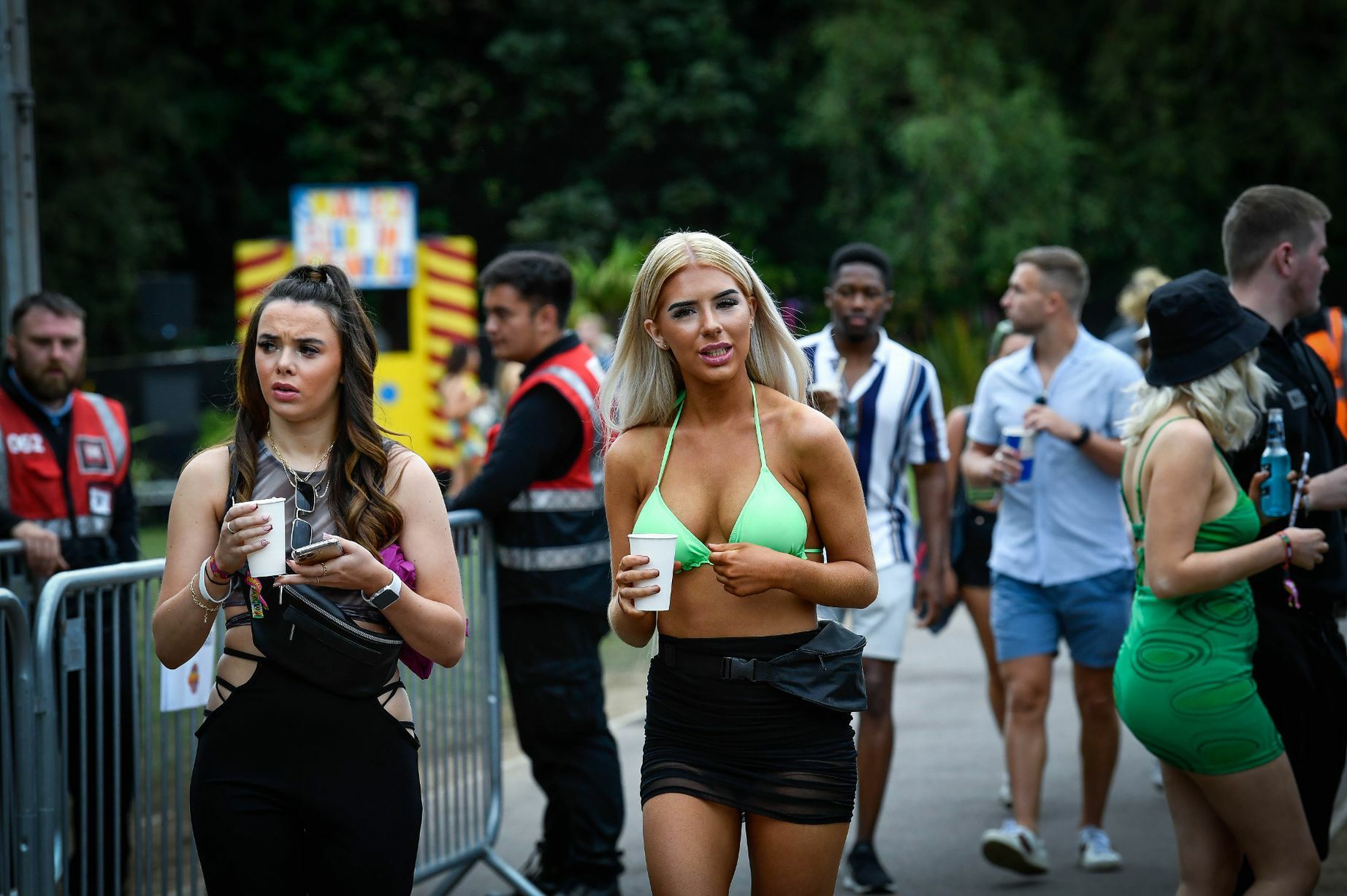 Parklife slags make my tiny dick hard — 13